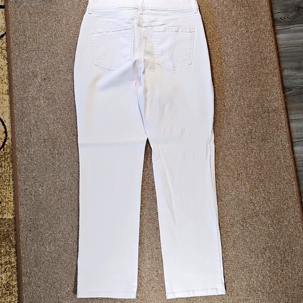 GV Jeans - Picture 7 of 16